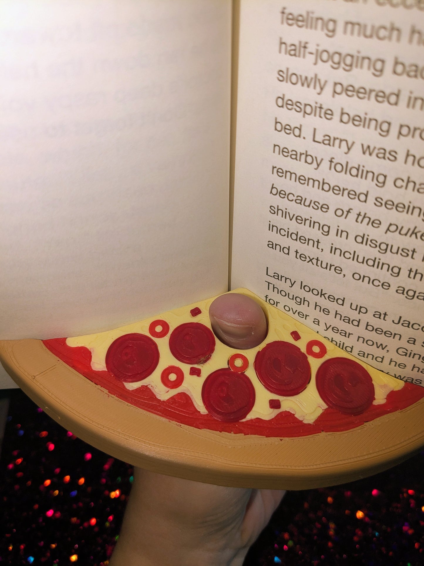 Book holder - Pizza